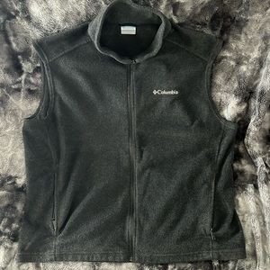 Columbia brand gray fleece full zip and stand collar. Secure zipper pockets.